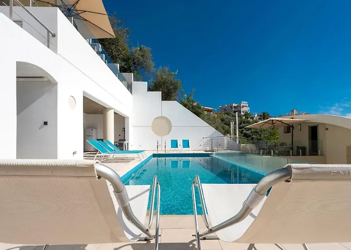 Evian * PalaiónTsiflíkion